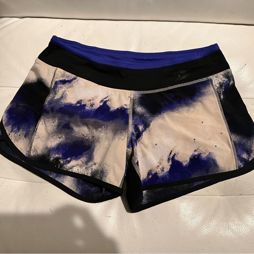 Lululemon milky way speed shorts
